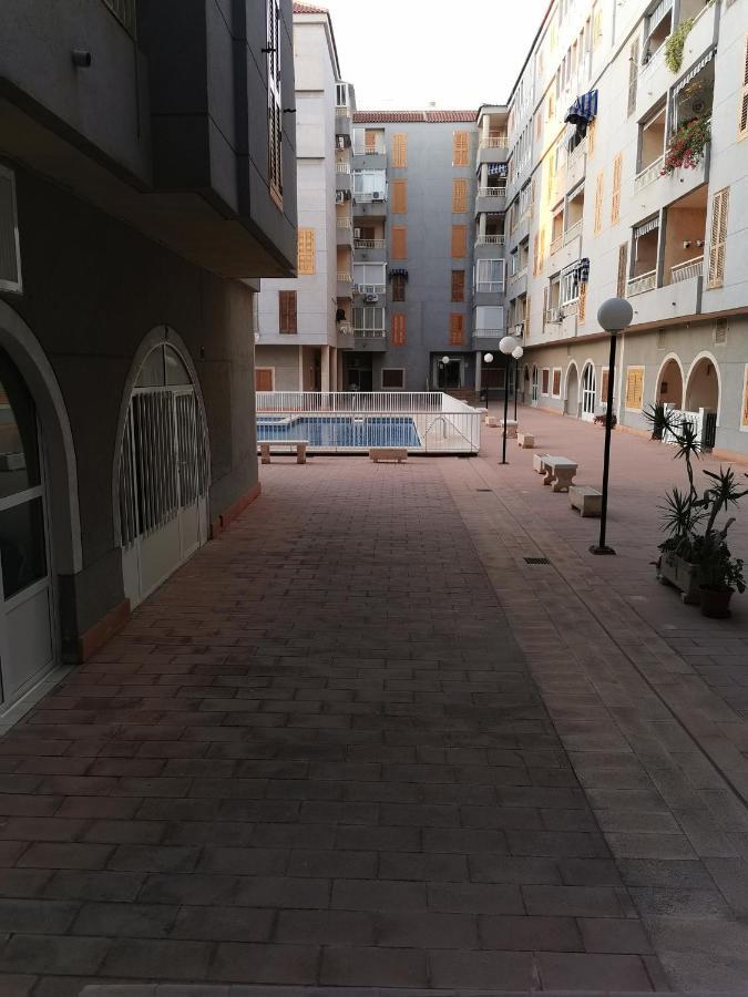 Naufragos Apartament Torrevieja Kültér fotó
